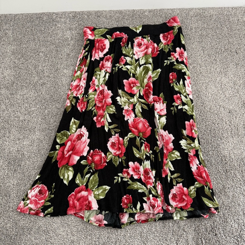 Last Chance-Forever 21 Black and Pink Floral A-Line Skirt